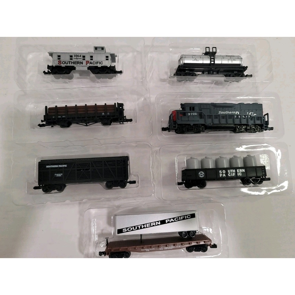 Southern Pacific Trains. Mini 5in, plastic comes with original boxes 7 Total
